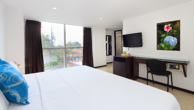 Greenview Medellin By St Hoteles מראה חיצוני תמונה